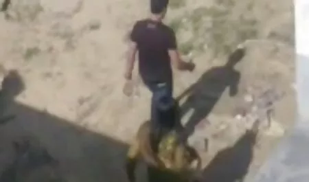 مرد عضلانی با یک دختر شلوغ رابطه فلم سکس عربی چاق جنسی دارد