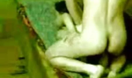 بالغ و فیلم سکسی چاقها جوان یک از blowjob می دهند.