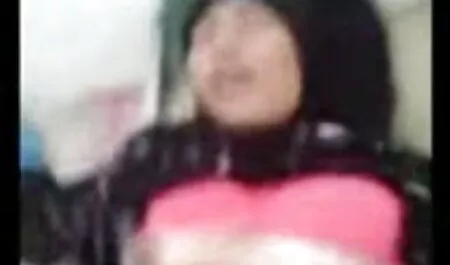سوار مشتاقانه کلیپ سکس چاق مشت عوضی.