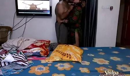 زن سیاه و سفید فلم سکس کوس چاق زیبا خروس می خورد.