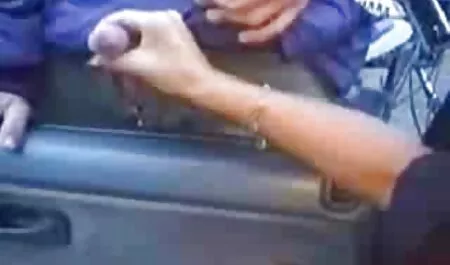 دختر دانلود سوپر زن چاق شاخی با نوک سینه های سوراخ دار الاغ همسر خود را می گیرد