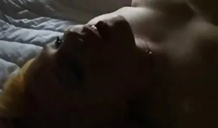 یک همسایه پسری فلم سیکس چاق را دوش می گیرد.