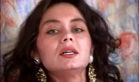 Slavyanochka استمناء شیرین. سکس سوپر زن چاق