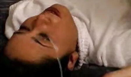 لعنتی مسافر روی پورنچاق یک قایق.